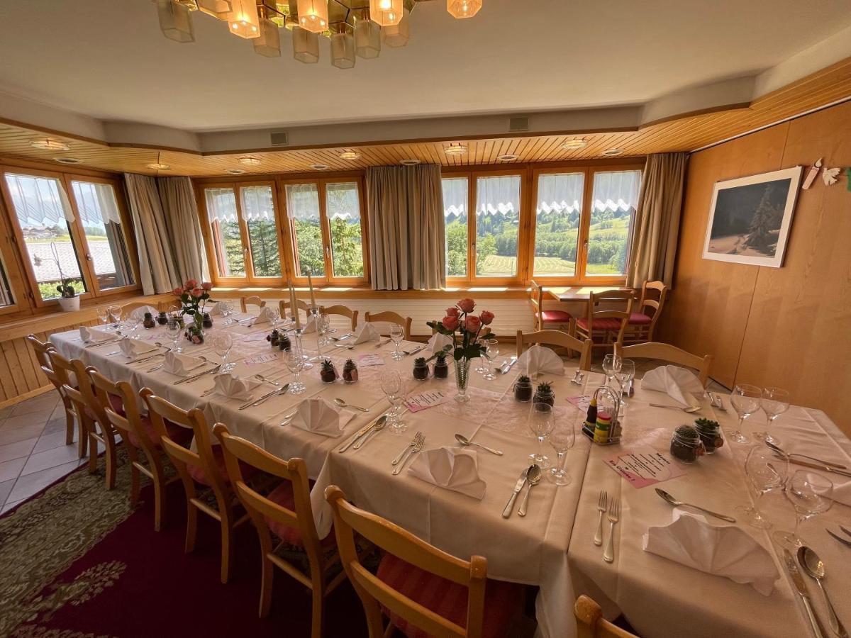 Hotel Restaurant Gommerhof Reckingen Exterior photo